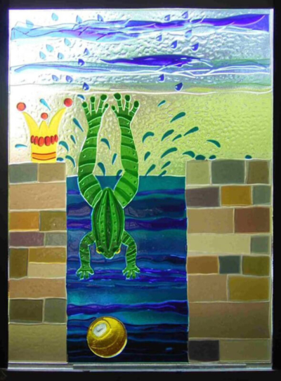 Glasmalerei Sattler - Märchenfenster mit dem Froschkönig-Motiv aus geschmolzenem Glas